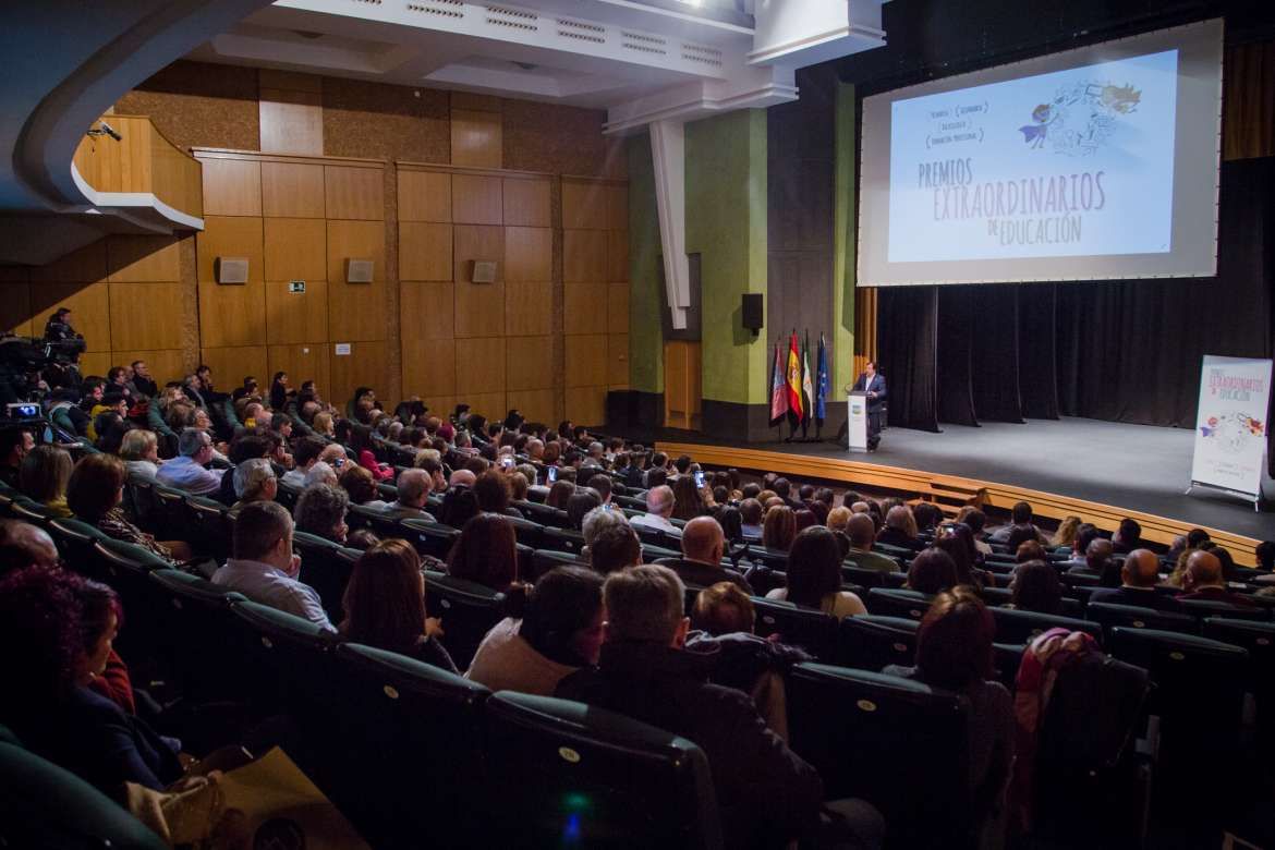 20200107 7 NP Presidente Premios Extraordinarios Educacion