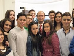 alumnos con monago